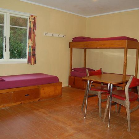 Egmont Eco Leisure Park & Backpackers Hotel New Plymouth Exterior foto