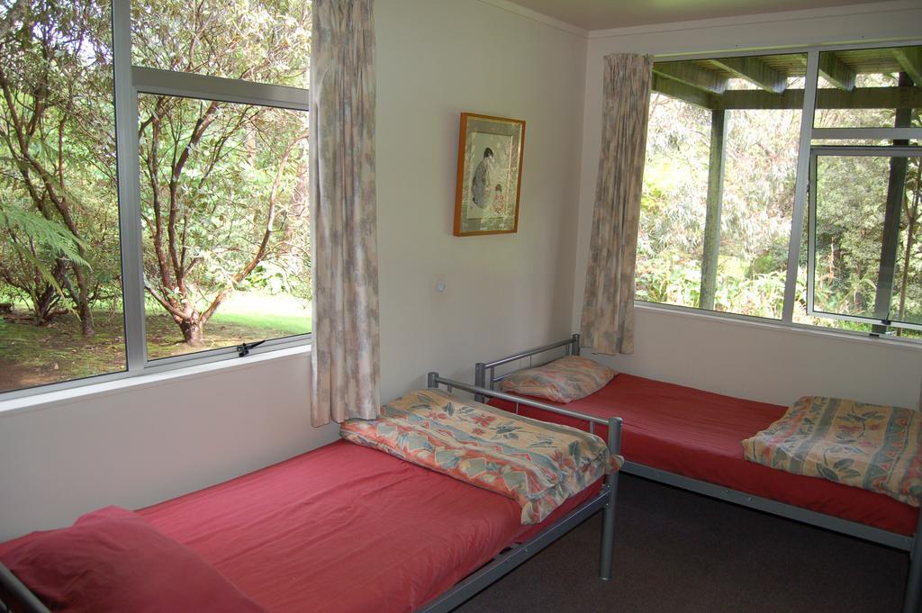 Egmont Eco Leisure Park & Backpackers Hotel New Plymouth Exterior foto