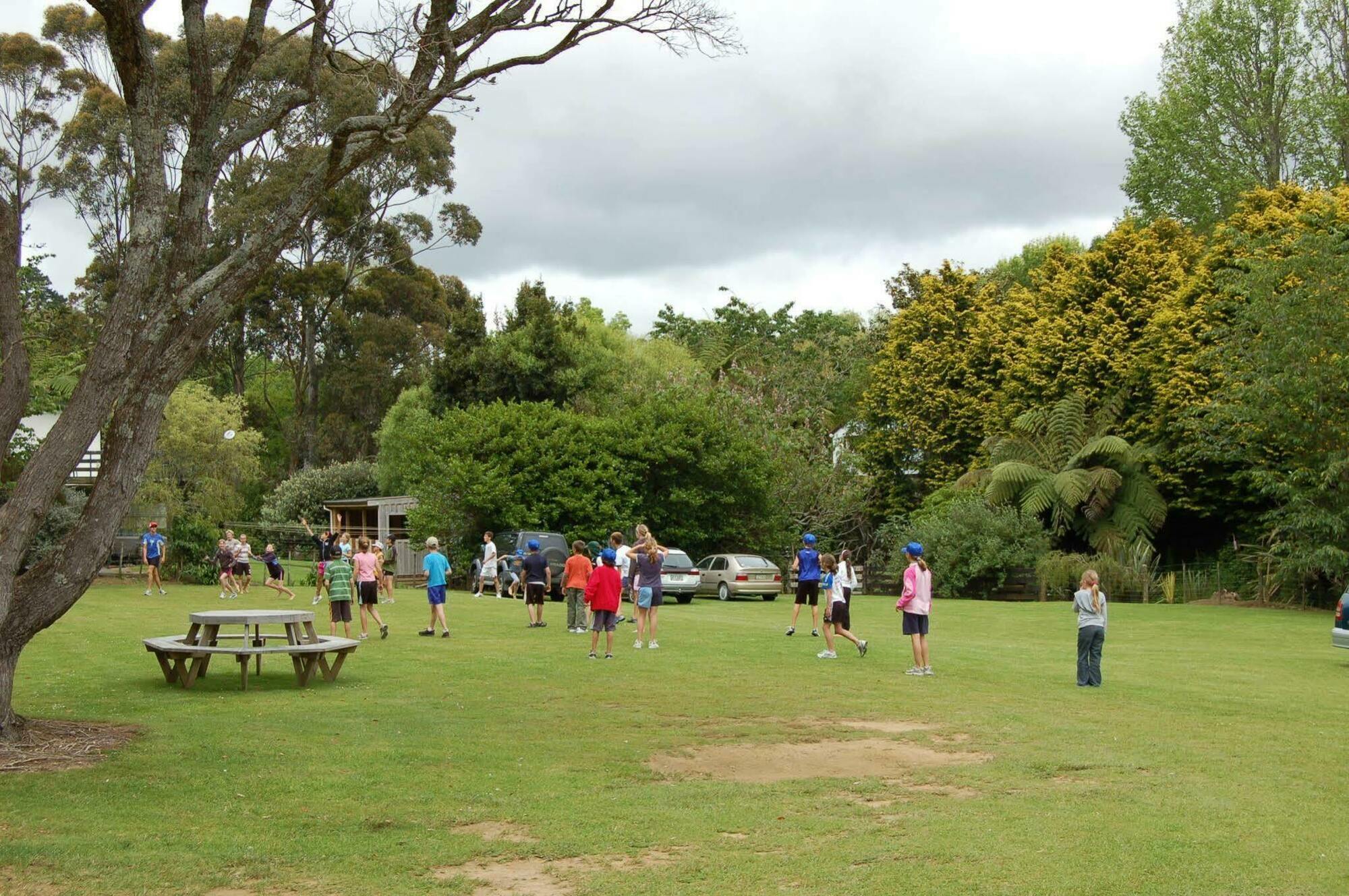 Egmont Eco Leisure Park & Backpackers Hotel New Plymouth Exterior foto